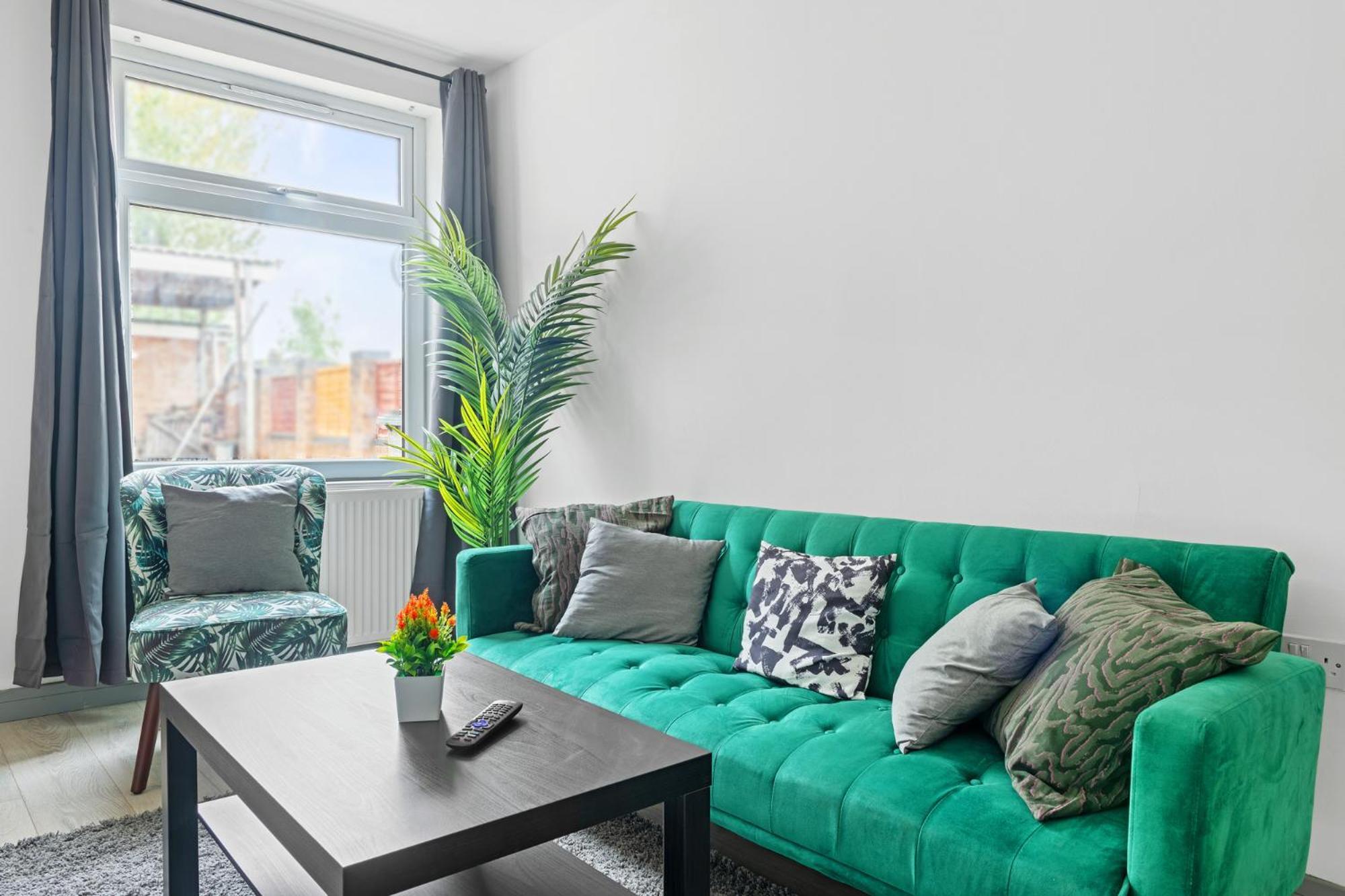 Stanion Luxurious 3 Bedroom Modern House Northamptonshire, Double, Twins, Single, Free Parking, Free Wi-Fi, Pets, Up To 8 Sleeps, 4 Smart Tvs Corby Zewnętrze zdjęcie